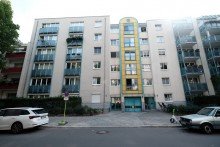 Vorderhaus VERKAUFT: Bayerisches Viertel: Lichtdurchflutete 3-Zimmer-Wohnung m. Balkon & Tiefgaragenstellplatz