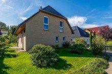 Au�enansicht vom Garten Am Park Sanssouci gelegen! Gepflegtes Einfamilienhaus versorgt durch Umweltw�rme