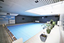 Schwimmbad1 Gepflegte 2-Zimmer ETW mit Schwimmbad fu�l�ufig zum Dahlemer Messelpark