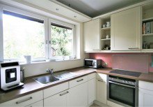 K�che Gepflegte 2-Zimmer ETW mit Schwimmbad fu�l�ufig zum Dahlemer Messelpark